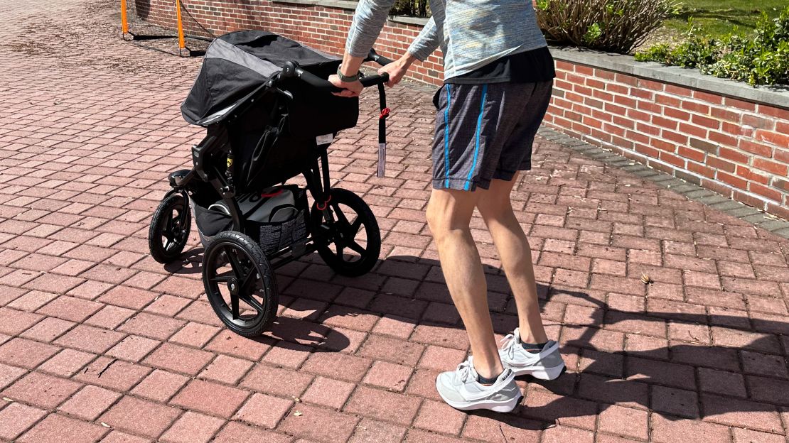 BOB Gear Revolution Flex 3.0 vs. Chicco Activ3: Which jogging stroller ...