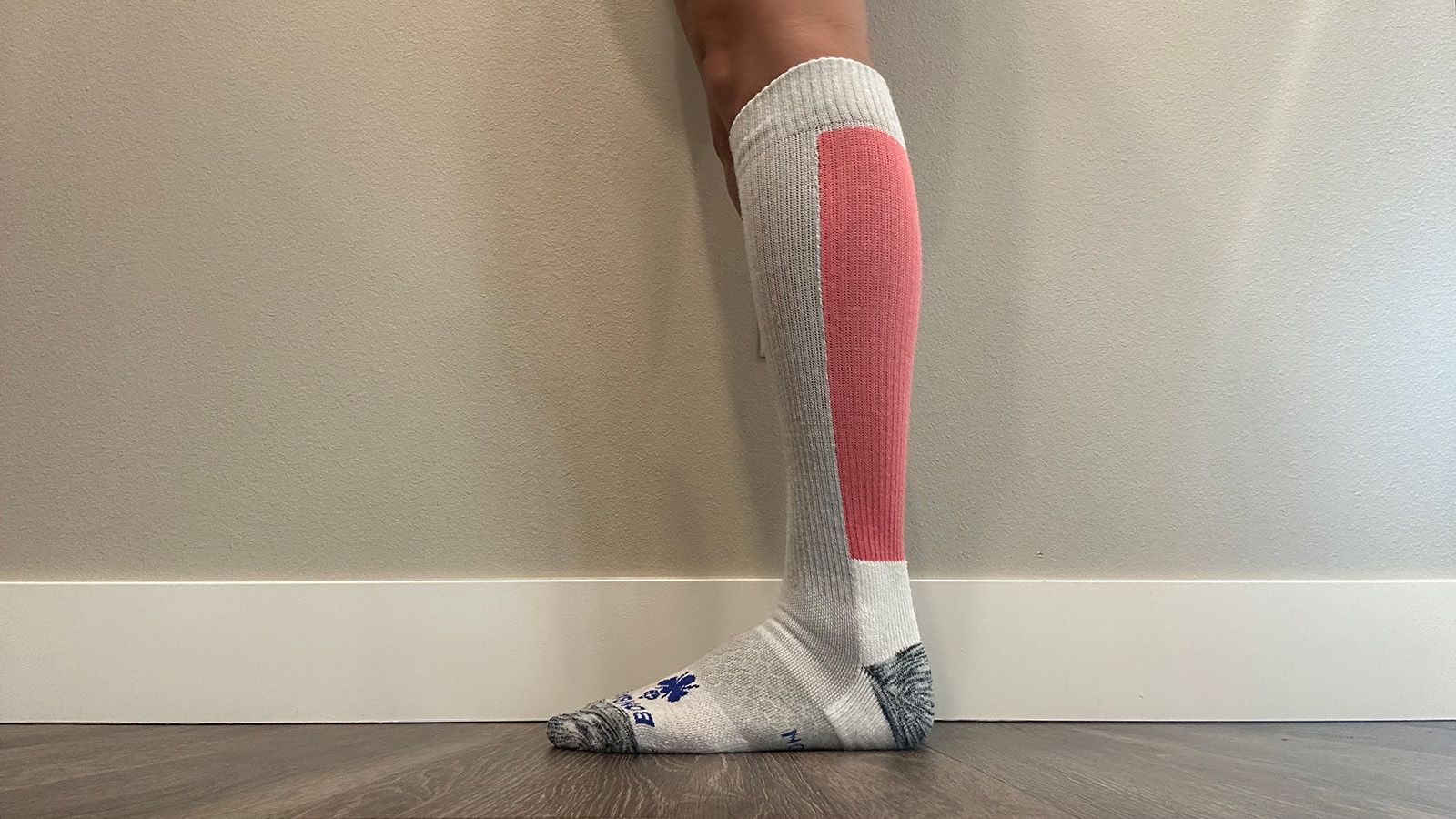 How to Pick the Best Compression Socks for Running. Nike AT