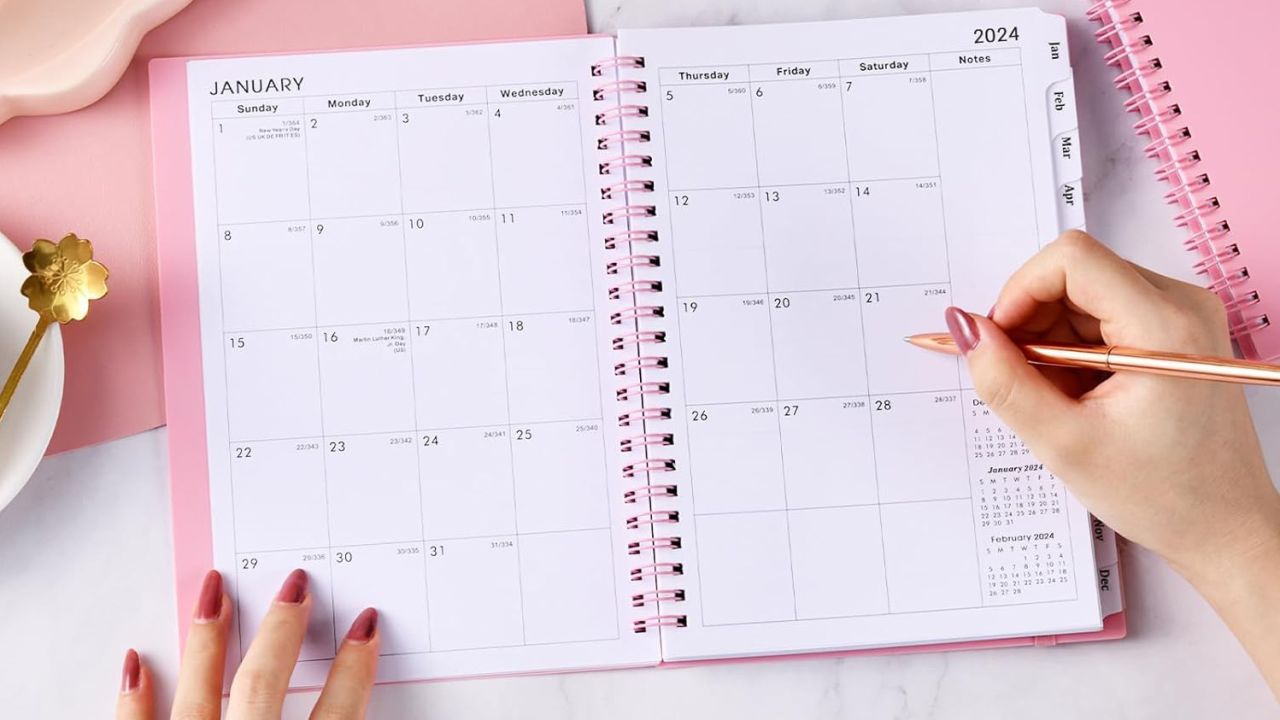 20 Best Daily Planners to Stay Organized in 2024