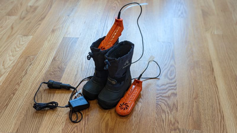 Travel boot outlet dryer