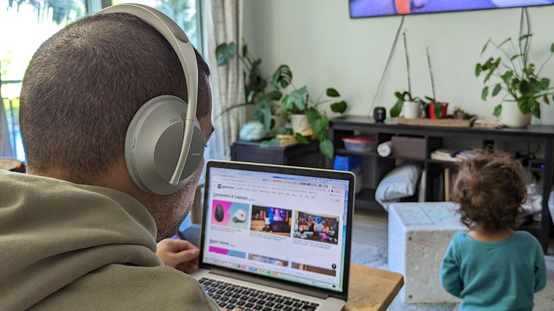 Headphones to block store noise for babies