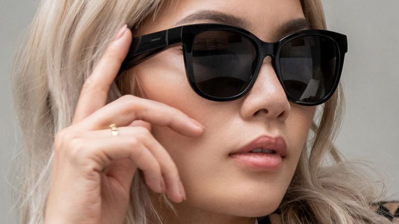 Louis Vuitton LV Link Light Cat Eye Sunglasses