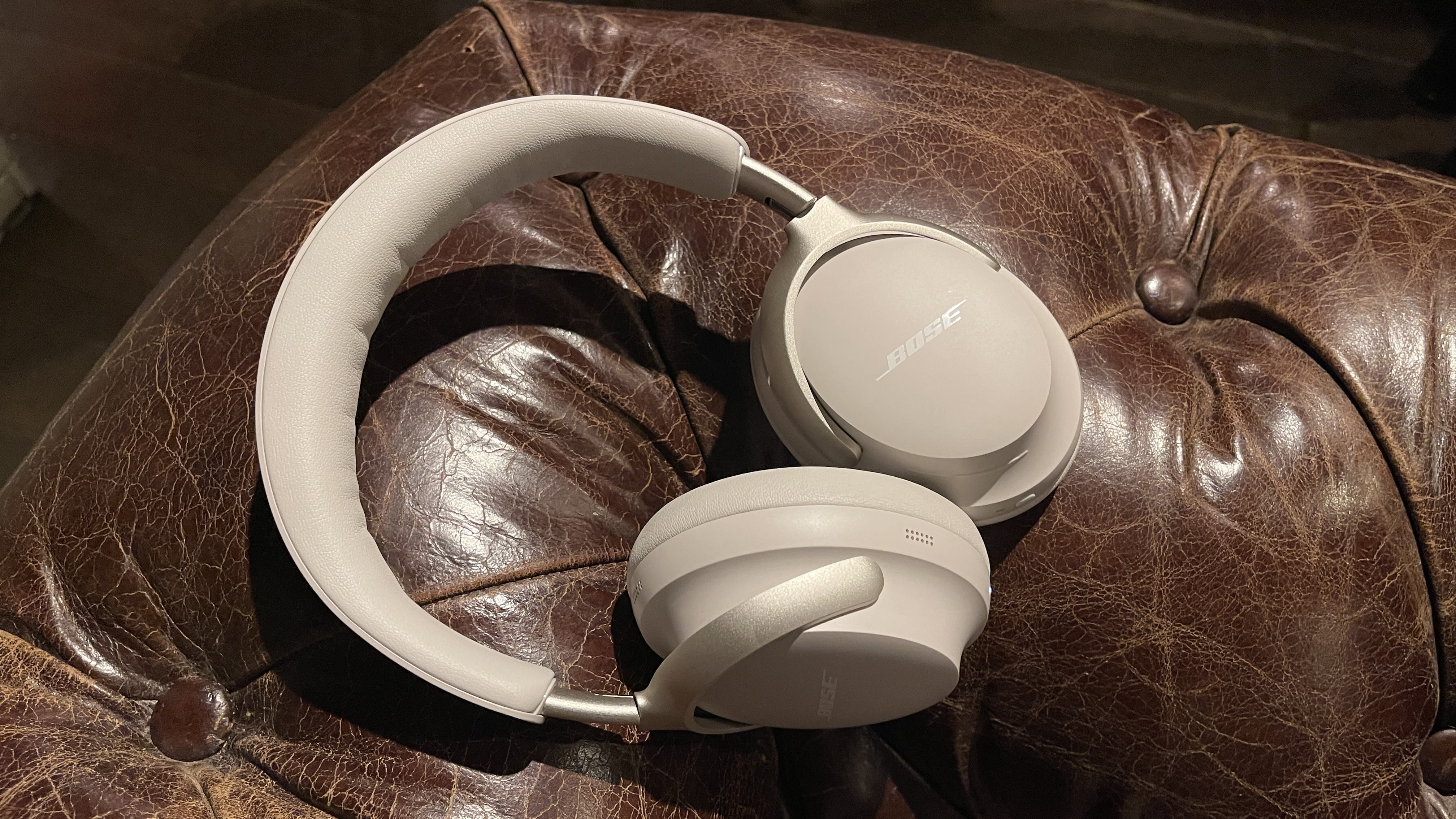 Bose QuietComfort Ultra Wireless Over-Ear Headphones Black & White