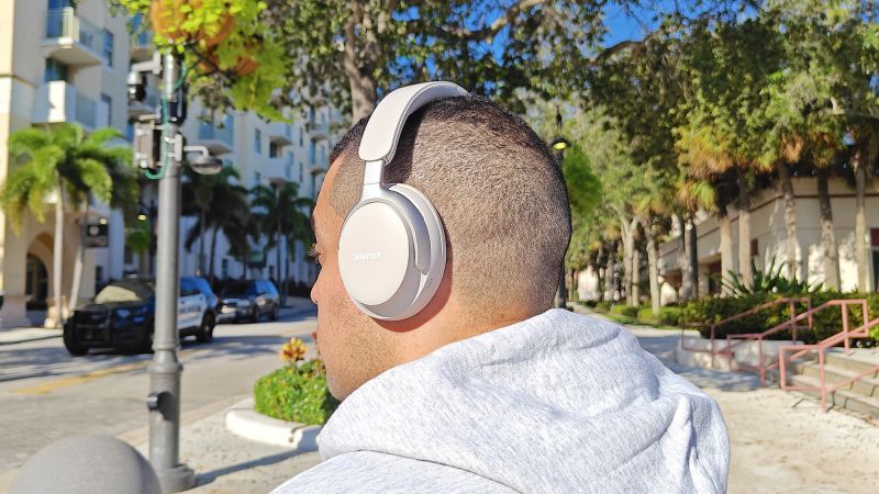 Which headphones cancel the most online noise