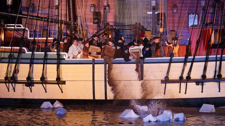 Boston-Tea-Party-Ships-&-Museum.Annual-Boston-Tea-Party-Reenactment.jpg