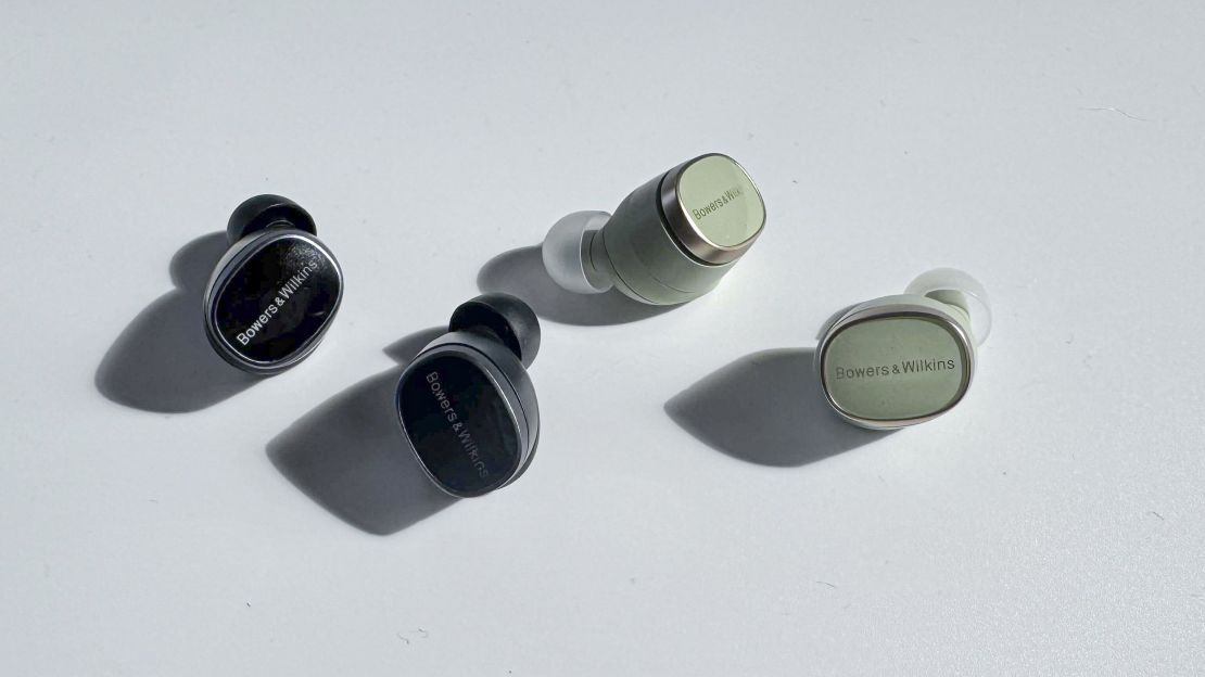 Bowers-Wilkins-pi8-earbuds-cnnu04.jpg