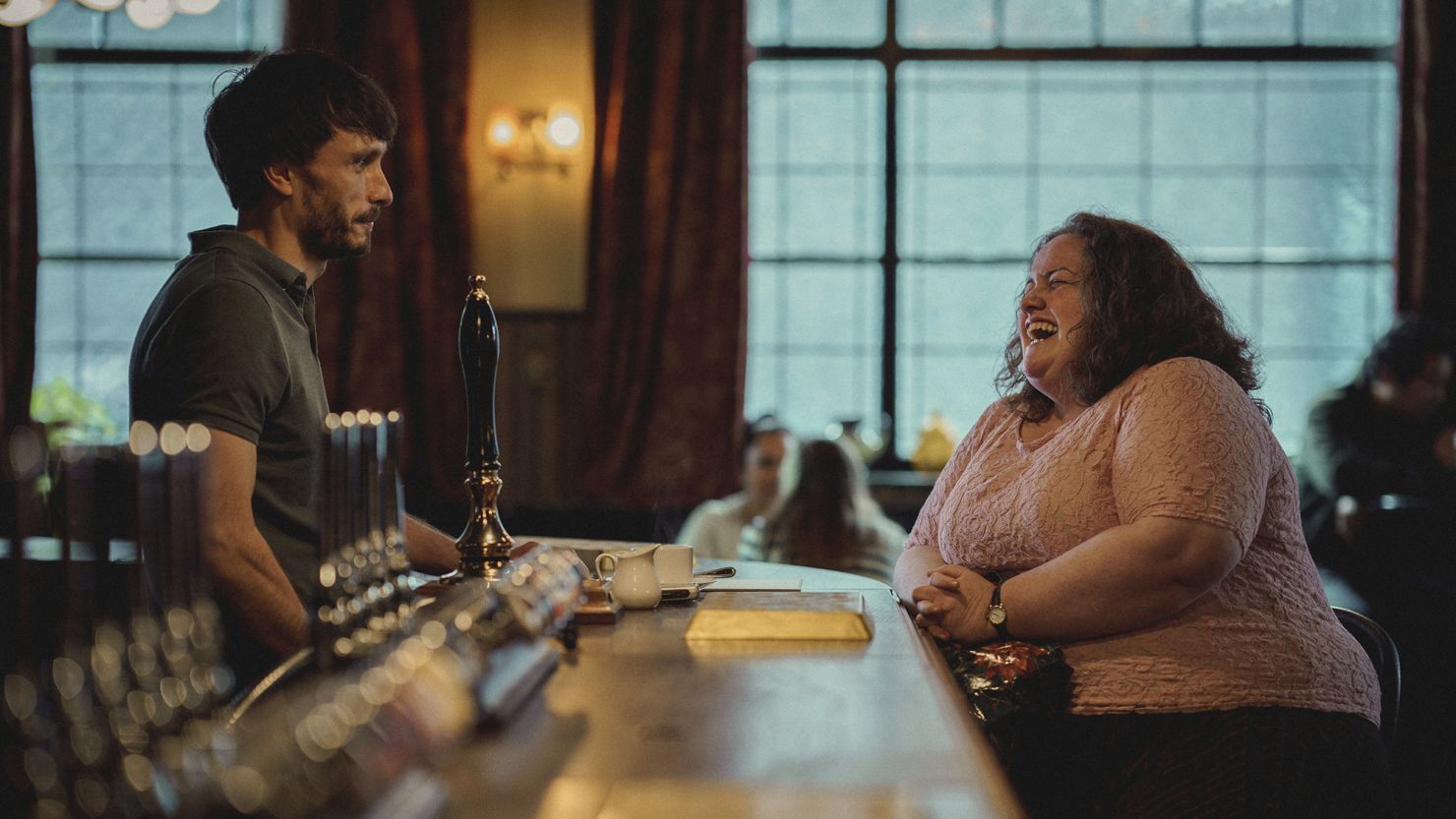 Richard Gadd as Donny and Jessica Gunning as his stalker Martha in "Baby Reindeer"