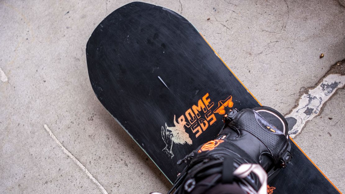 Freestyle boards, like this one, tend to be extra flexible. Lean back a little and you can lift the nose right off the ground.