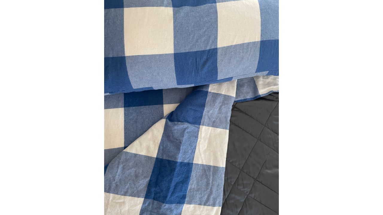 Flannel sheets in blue buffalo plaid
