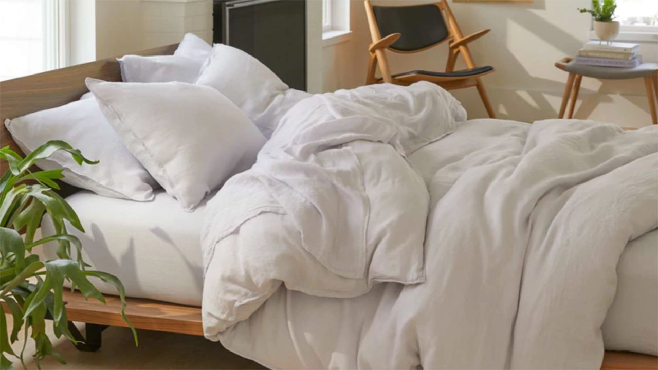 Brooklinen Reviews: We Tried Four of Its Popular Sheet Sets