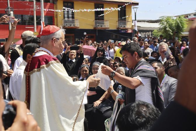 Leo leads an anniversary celebration of the diocese in Chulucanas, Peru, in 2024.