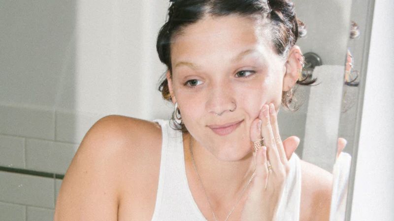Best teen skin care routine, according to dermatologists