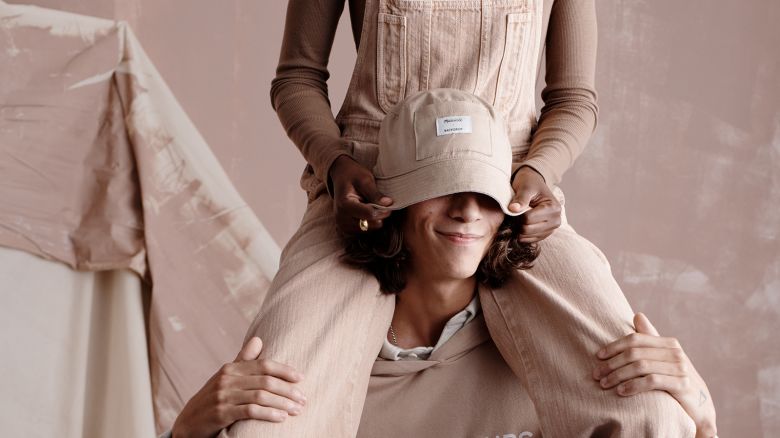 bucket hat.jpg