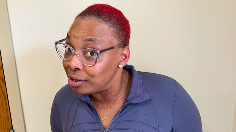 A girlfriend of a New Orleans inmate still at large is charged with aiding ...