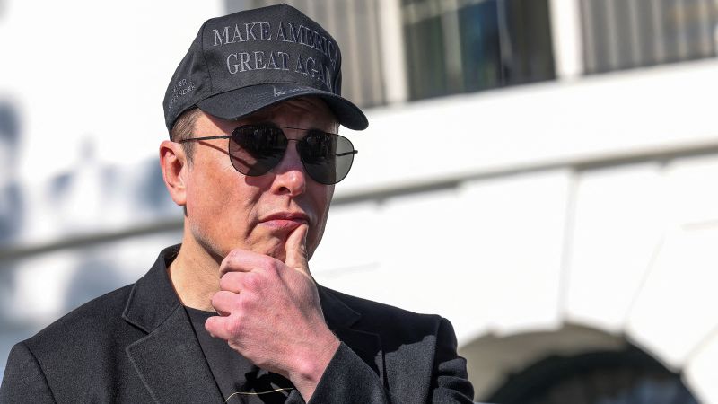 Параноидната теория на конспирацията на Elon Musk за социалното осигуряване, обяснена 