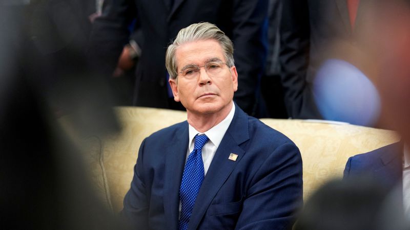 https://media.cnn.com/api/v1/images/stellar/prod/c-2025-07-22t165122z-1590457112-rc2srfaglz3u-rtrmadp-3-usa-trump-philippines.jpg?c=16x9&q=w_800,c_fill