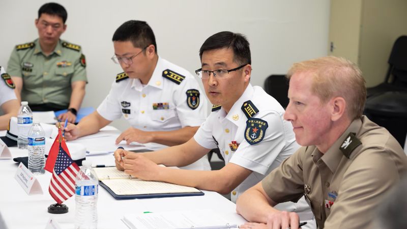 Американски и китайски военни се срещнаха в Хавай, за да обсъдят оперативната безопасност в Тихия океан