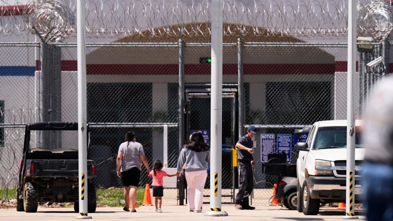 What happens with US citizen children caught up in Trump’s deportation push