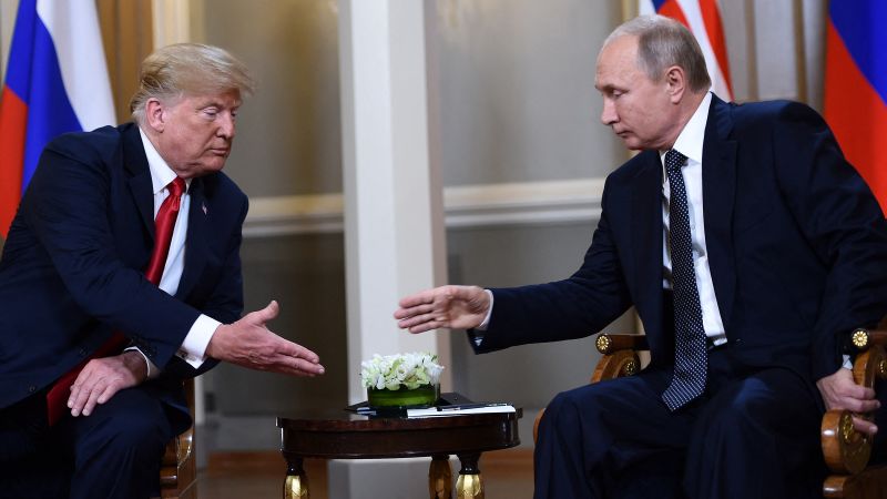 Преди срещата на върха, Тръмп поставя въпроса какво се промени в Путин 
