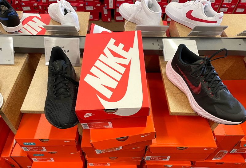 Nike factory outlet subic opening hours best sale