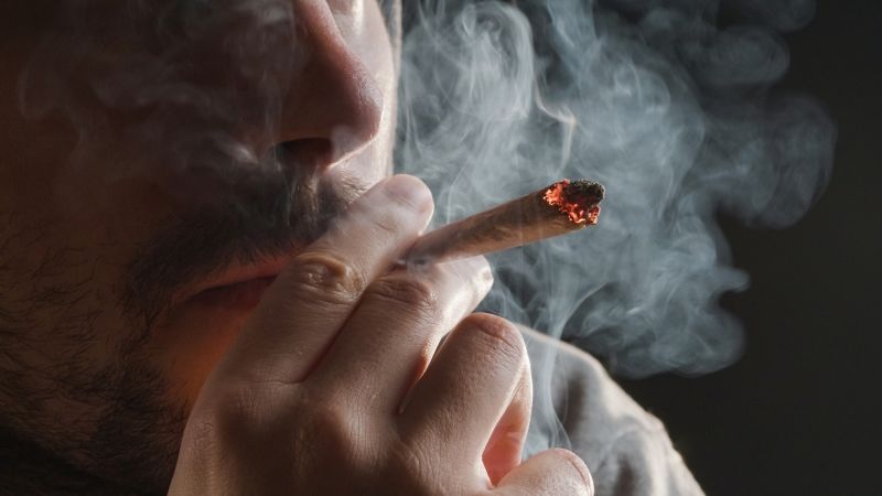 DEA планира да промени графика на марихуаната като лекарство с по-нисък риск