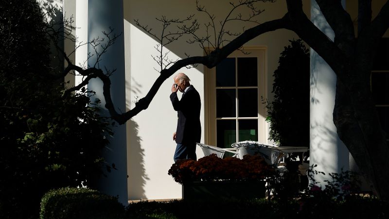 New book: Biden aides discussed using a wheelchair in second term | CNN Politics