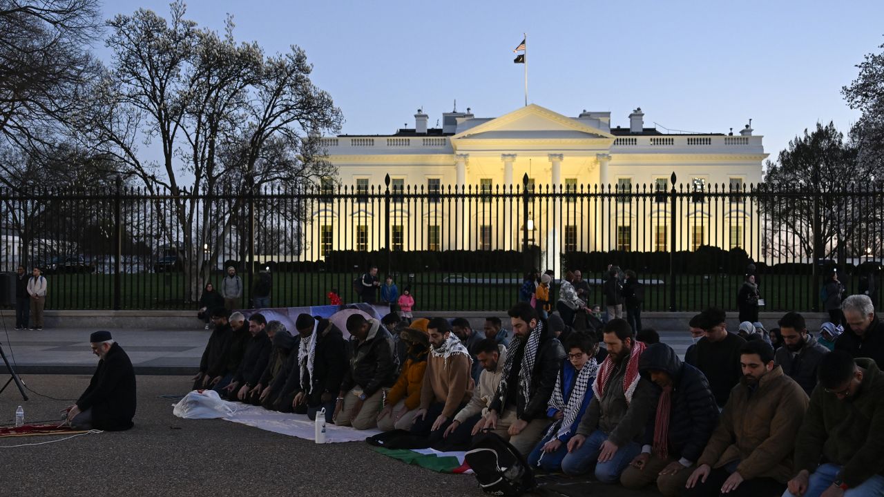 Muslims gather to hold a demonstration to demand ceasefire for Gaza in front of the White House on the first day of the holy month of Ramadan on March 11, in Washington D.C.