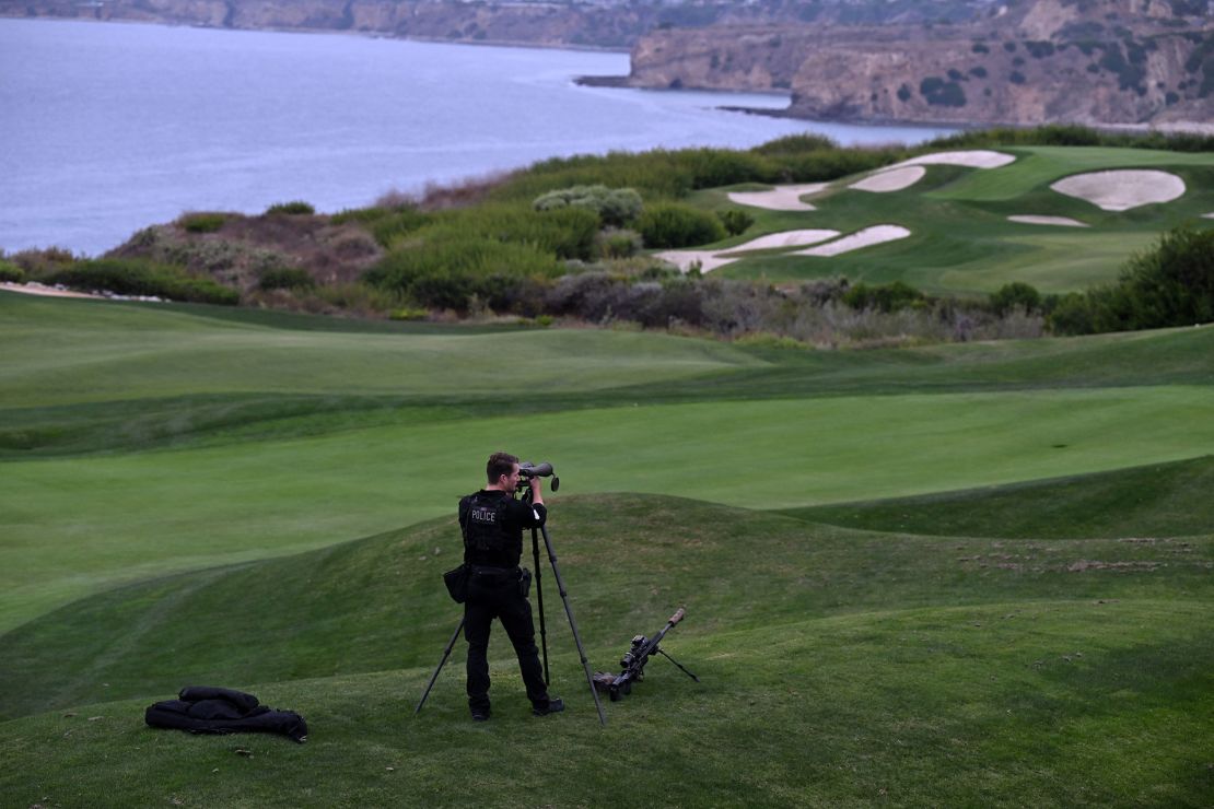 A US Secret Service agent mans his post before former President Donald Trump speaks at press conference at Trump National Golf Club Los Angeles in Rancho Palos Verdes, California, on September 13, 2024.