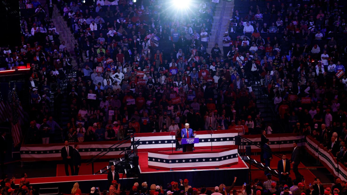 Trump returns to Madison Square Garden for UFC event as he builds out