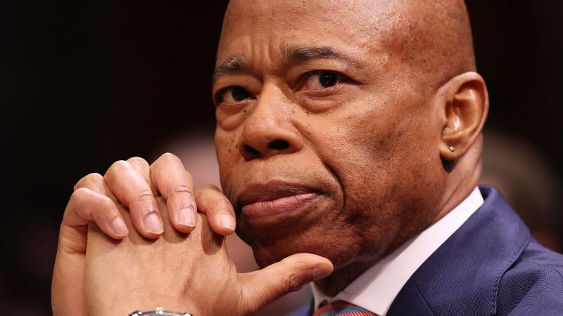 Съдията която контролира делото за корупция срещу Ерик Адамс отхвърли