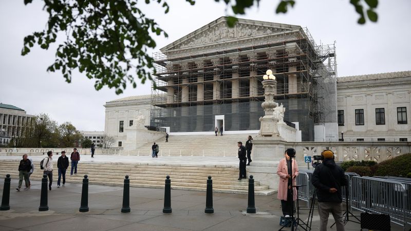 Supreme Court lets Trump move toward ending temporary deportation protections for Venezuelans | CNN Politics