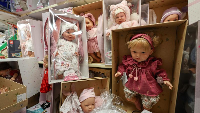 Why Trump is suddenly fixated on how many dolls kids should have