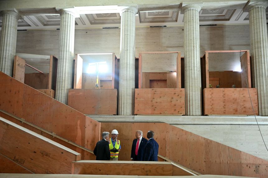 President Donald Trump, Federal Reserve chair Jerome Powell and US Sen. Tim Scott visit the Federal Reserve in Washington, DC, on July 24.