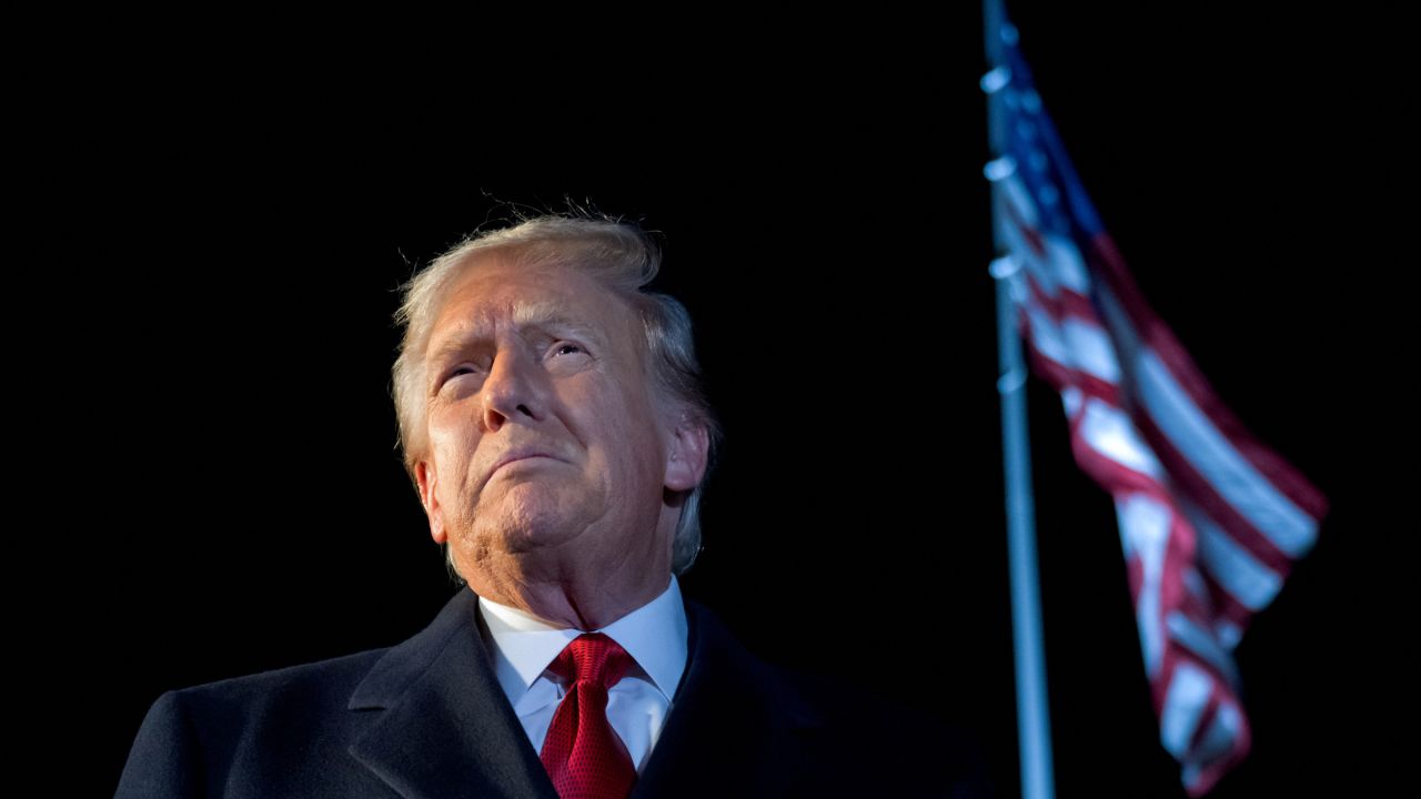 US President Donald Trump speaks to the media as he walks to Marine One prior to departure from the South Lawn of the White House in Washington, DC, October 24, 2025, as he travels on a week-long trip to Asia. (Photo by SAUL LOEB / AFP) (Photo by SAUL LOEB/AFP via Getty Images)