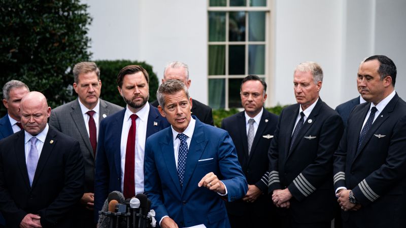 Vance and Duffy warn Thanksgiving travel ‘could be a disaster’ if shutdown barrels on Vance and Duffy warn Thanksgiving travel ‘could be a disaster’ if shutdown barrels on