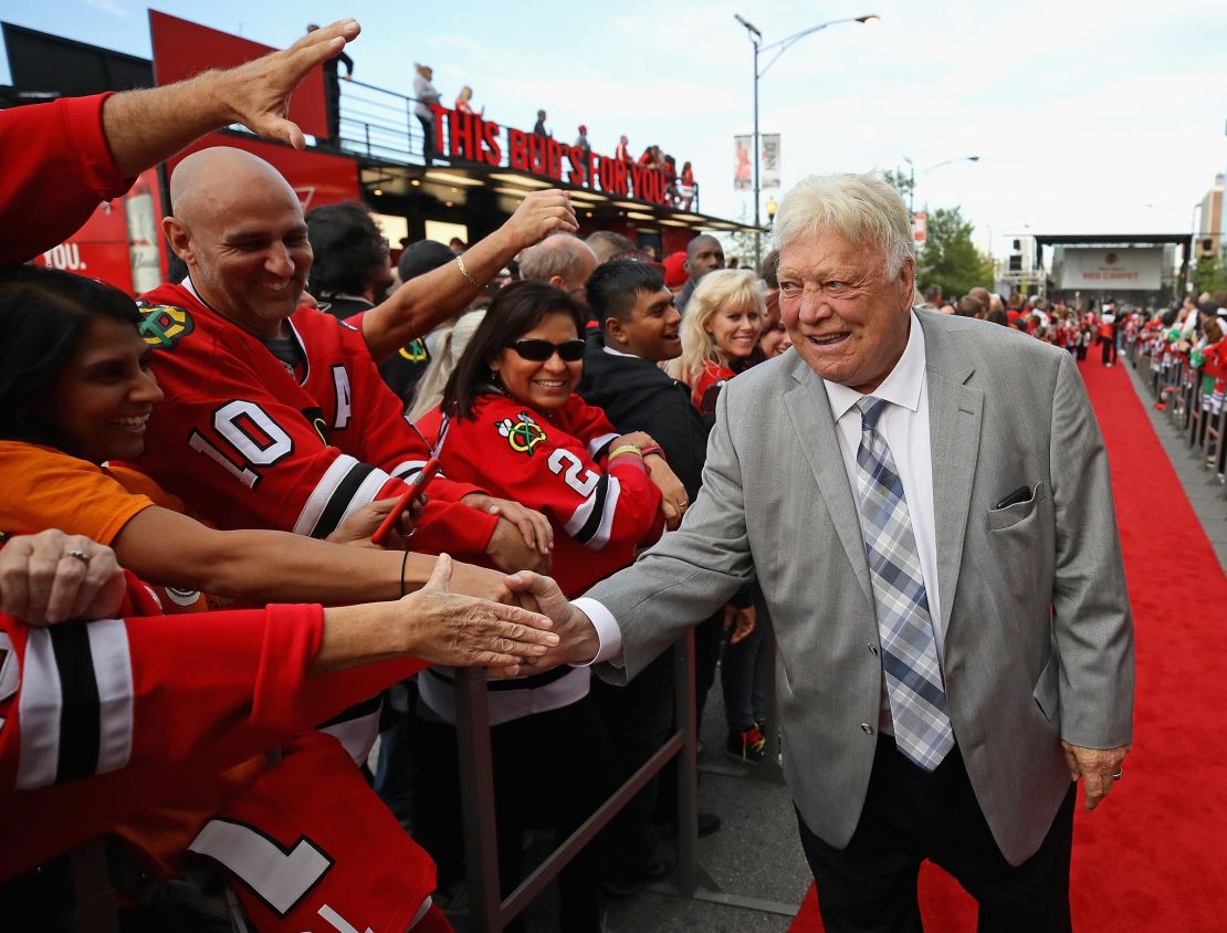 In this 2017 photo, Hockey Hall of Famer Bobby Hull of the Chicago Blackhawks greets fans during an event before the season opening game against the Pittsburgh Penguins at the United Center in Chicago.