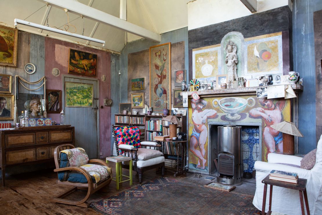 More than a century after Duncan Grant and Vanessa Bell first lived in Charleston, their colorful interiors are still held up as a example of a beacon of interior design.