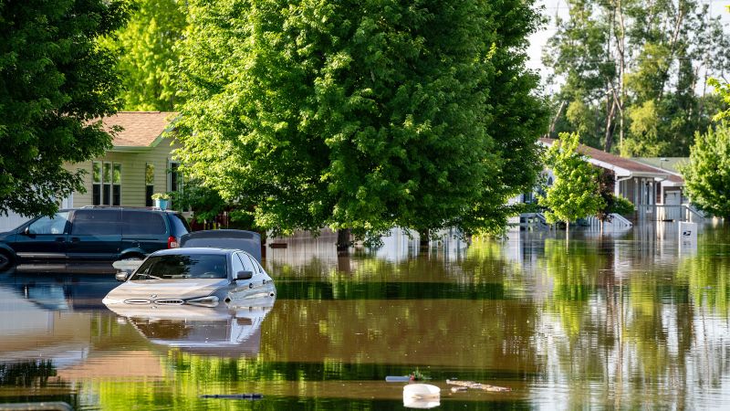 Iowa man drowns in his basement, death toll in Midwest floods rises to at least 3