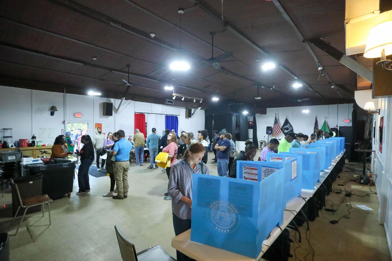 Voters cast their ballots at the VFW Post 660 in Garden City, Georgia, on Tuesday.