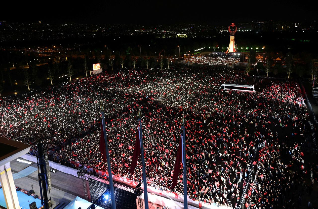 Supporters of Turkish President Tayyip Erdogan wait for him to make a speech at the Presidential Palace in Ankara on May 28. 