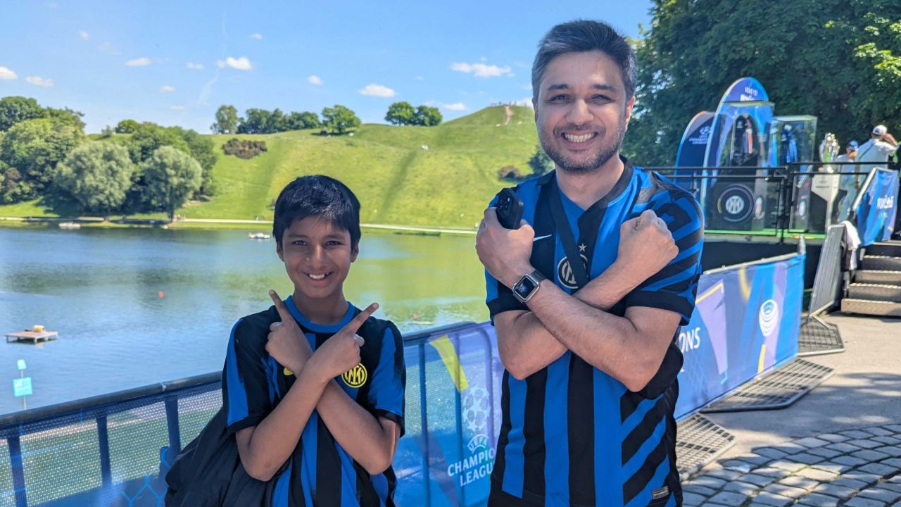 Inter fans Shah Shafi and his son Ryad traveled to Germany from Detroit.
