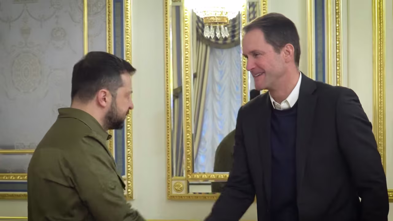 Ukrainian President Volodymyr Zelensky greets Rep. Jim Himes on Friday October 21. 