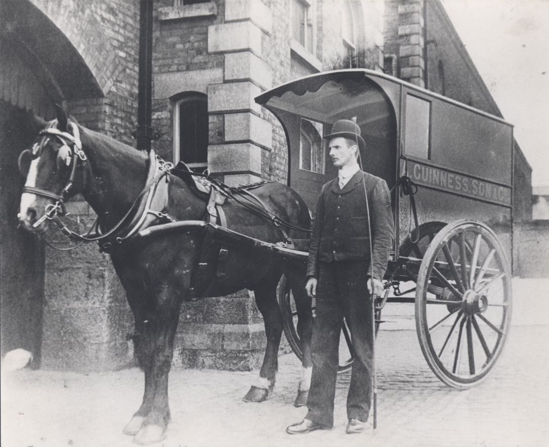 1910s, Messenger cart used by the Brewery to send letters in Dublin city.