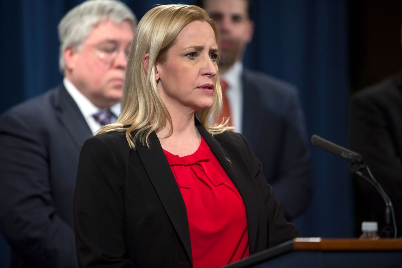 Arkansas Attorney General Leslie Rutledge speaks during a press conference in 2018. 