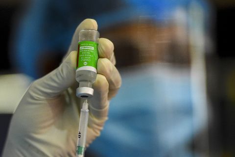 A health worker prepares a dose of Covishield, AstraZeneca/Oxford's Covid-19 coronavirus vaccine made by India's Serum Institute, at an army hospital in Colombo on January 29.