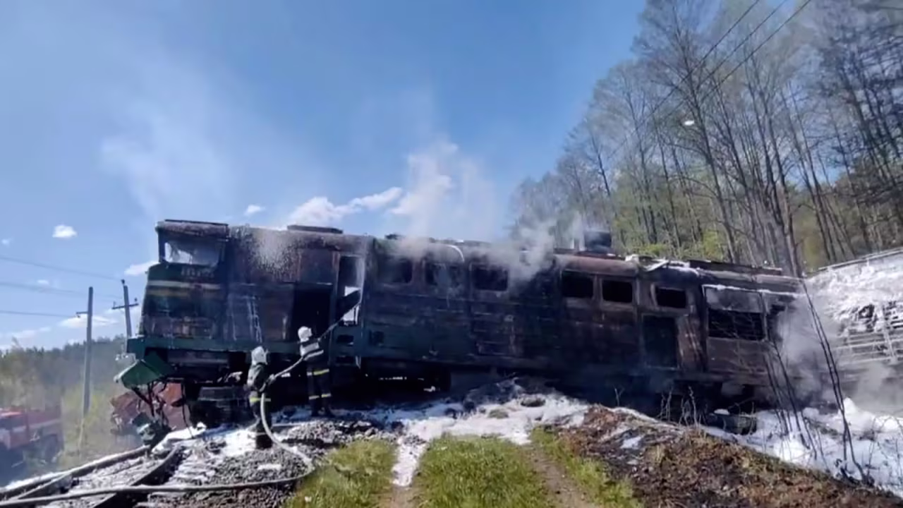Pro-Kremlin blogger and activist, Sergey Karnaukhov posted videos from the scene of the incident.