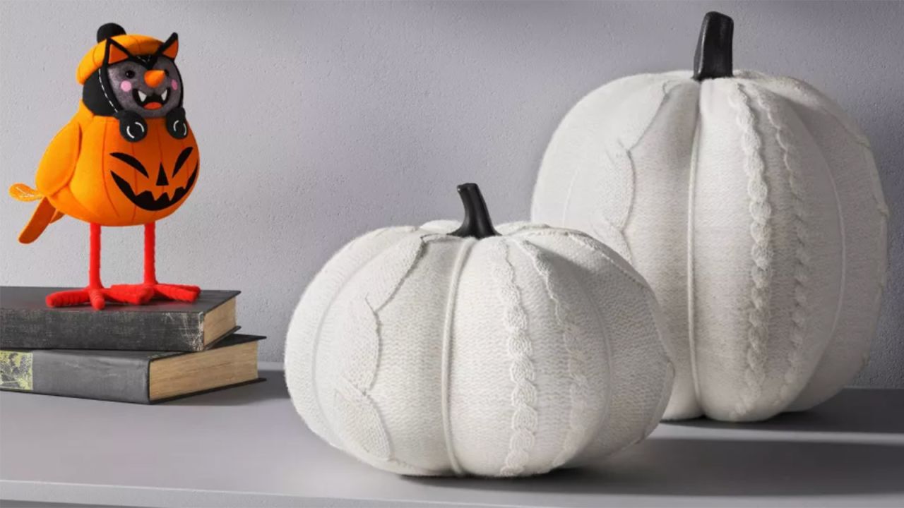 cable knit pumpkin.jpg