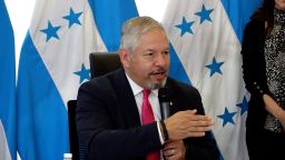Honduras logra acuerdo con Estados Unidos para mantener tratado de extradición hasta al menos 2026, informa el Gobierno de Xiomara Castro