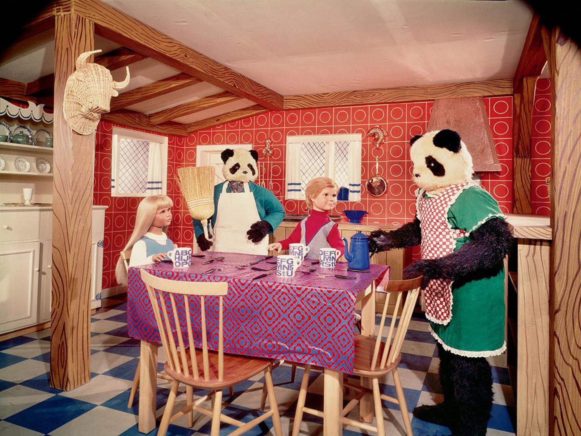 Originally released in 1967, the weekly comic book explored the bizarre domestic set up of two life-sized mannequin children and their “parents” — a pair of humanoid pandas.