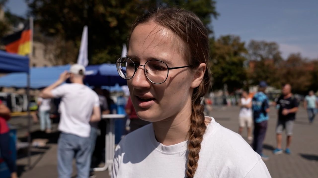 Carolin AfD rally THUMB0.jpg